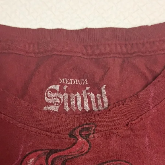 Ed Hardy Red and Pink Short Sleeve Tee - Picture 3 of 6